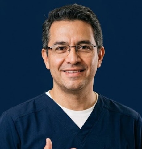 Dr. Andrés Ramírez